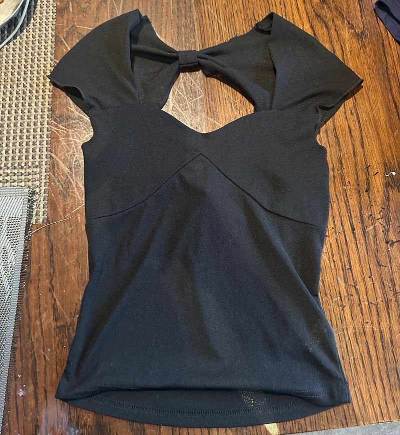 Cute Black Bow Back Top