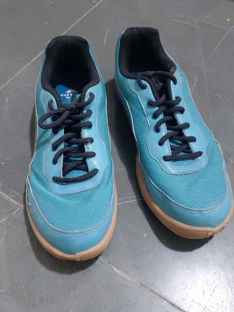 Light Blue Casual sports and badminton shoes