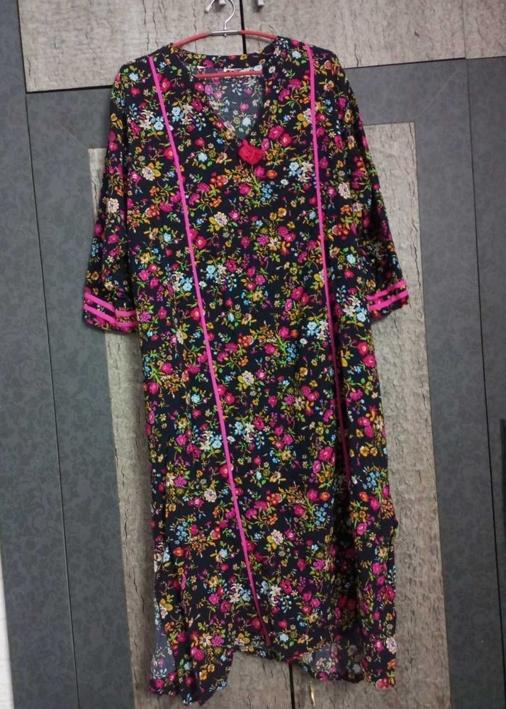 Floral Print Pink&amp;Black Kurta Set