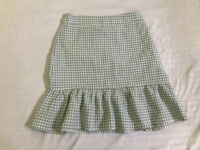 Gingham Ruffle Mini Skirt Waist 24