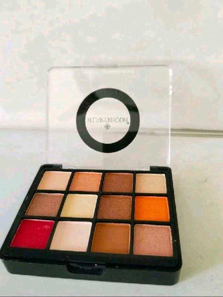 Eyeshadow Palette - Variety of Shades