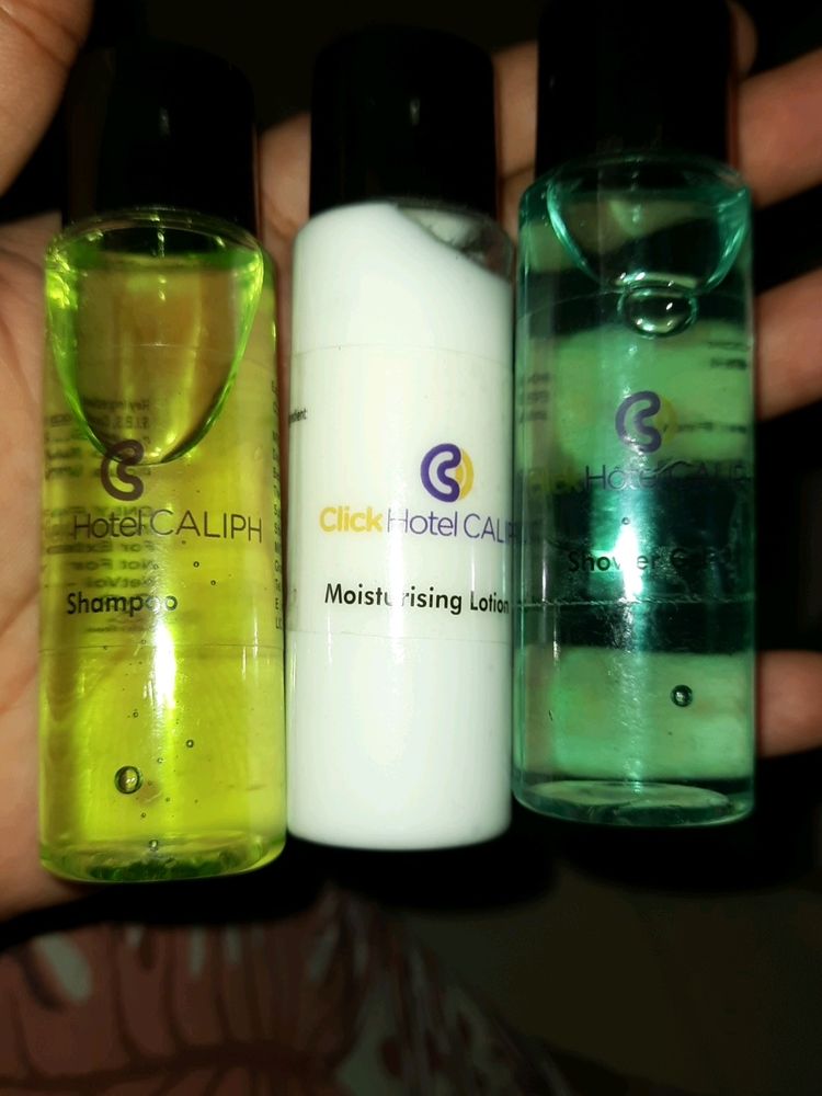 Shampoo, Moisturizer And Shower Gel Set
