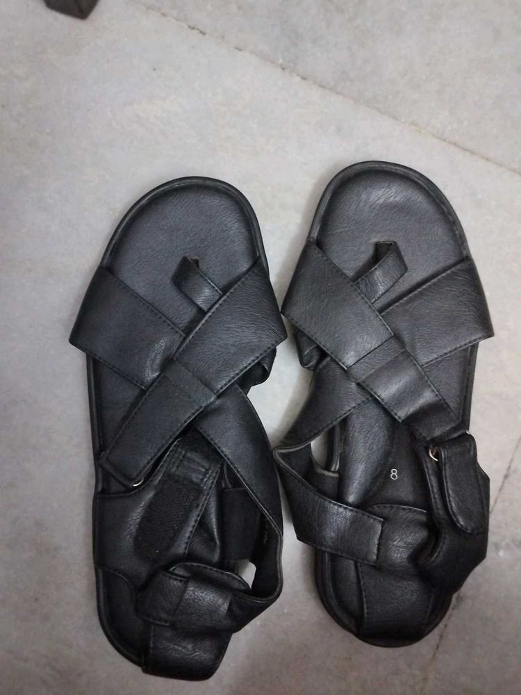 Men&#39;s Black Leather Sandals