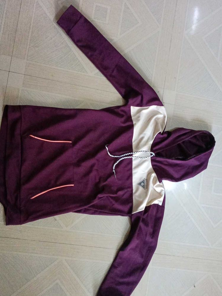 Lean Hoodie With Casual Look Wear It At Any Season