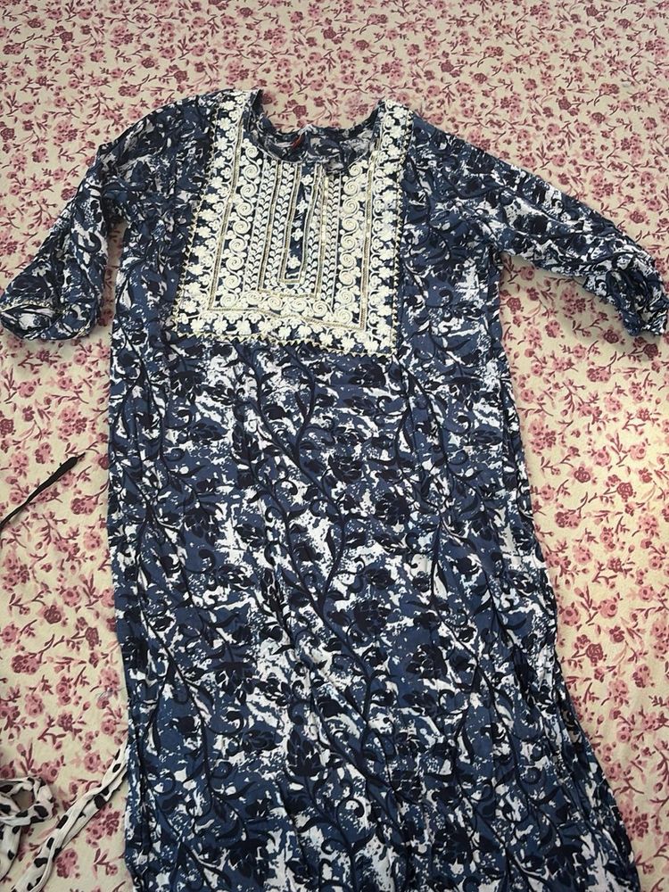 Blue &amp; White Printed Kurta