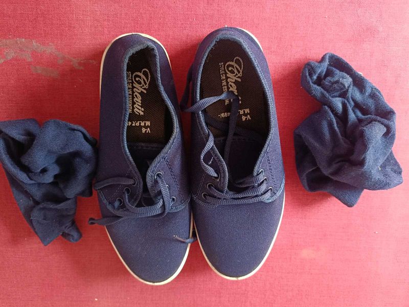Unisex New Condition Less Used 👌