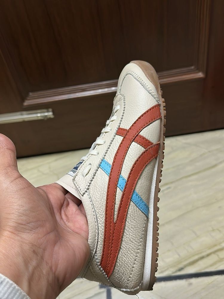 Onitsuka Tiger Sneakers