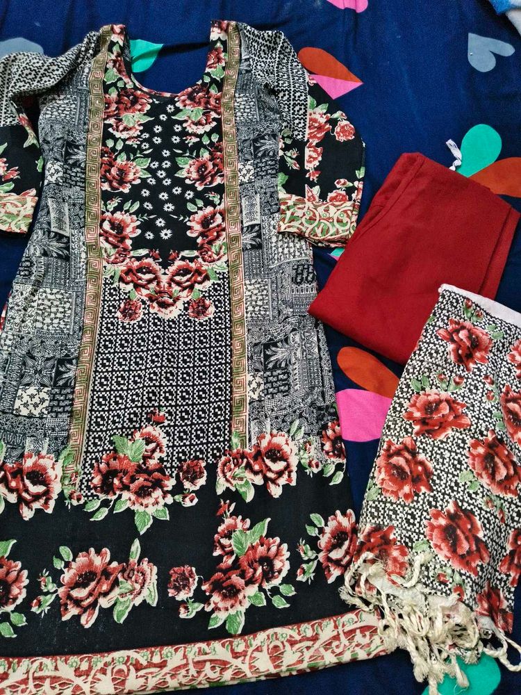 Warm Floral Kurta Set New And Unused