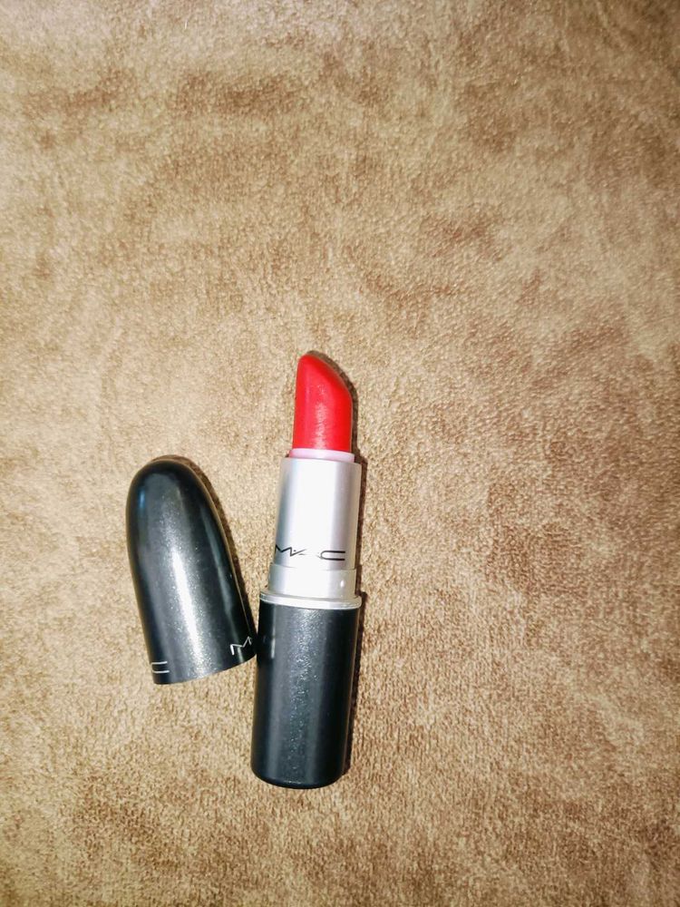 MAC Ruby Woo Lipstick
