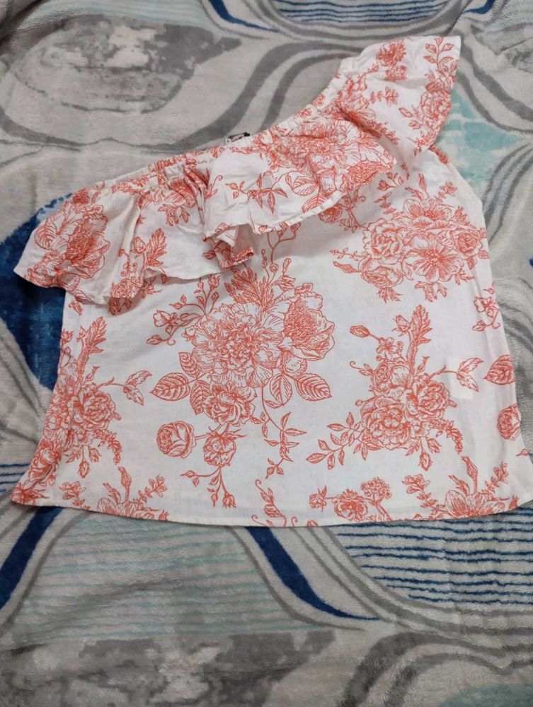 Ajio Floral One-Shoulder Top