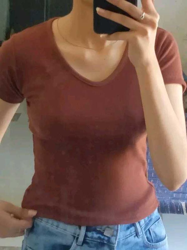 Stylish Brown Body-hugging Top