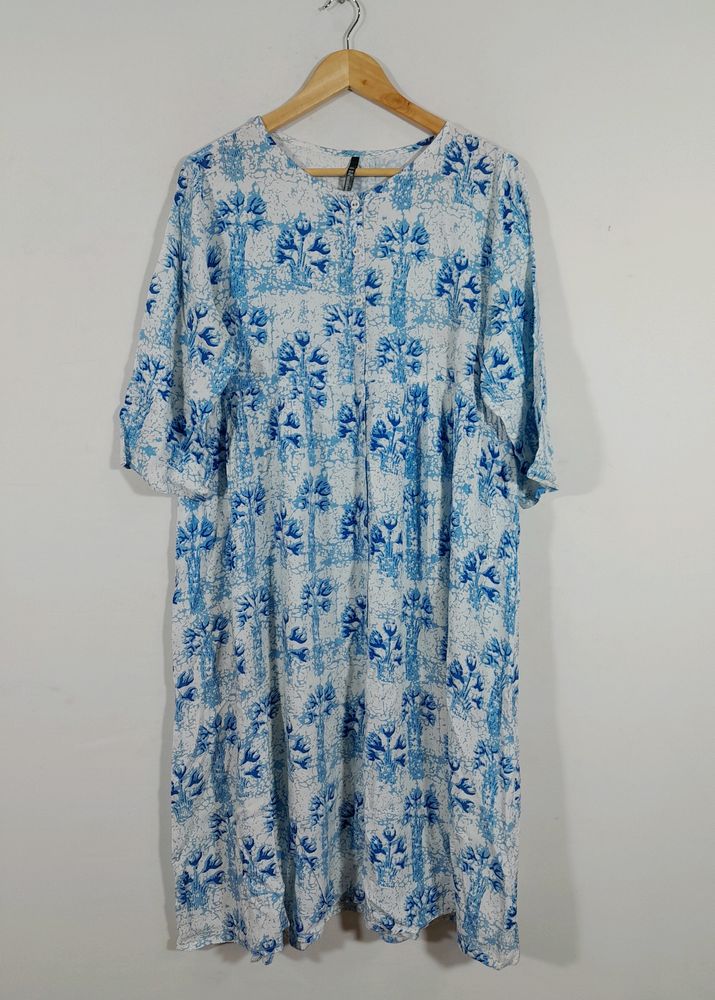 Here&amp;Now White and Blue Printed Round Neck With Bu