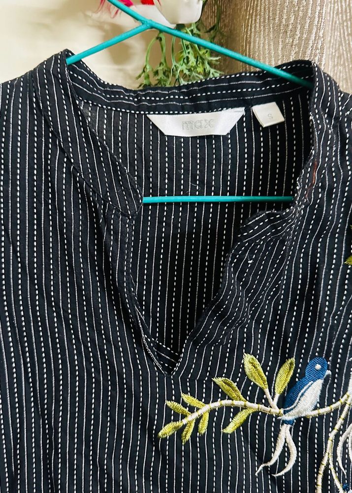 Max Bird Embroidered Blouse