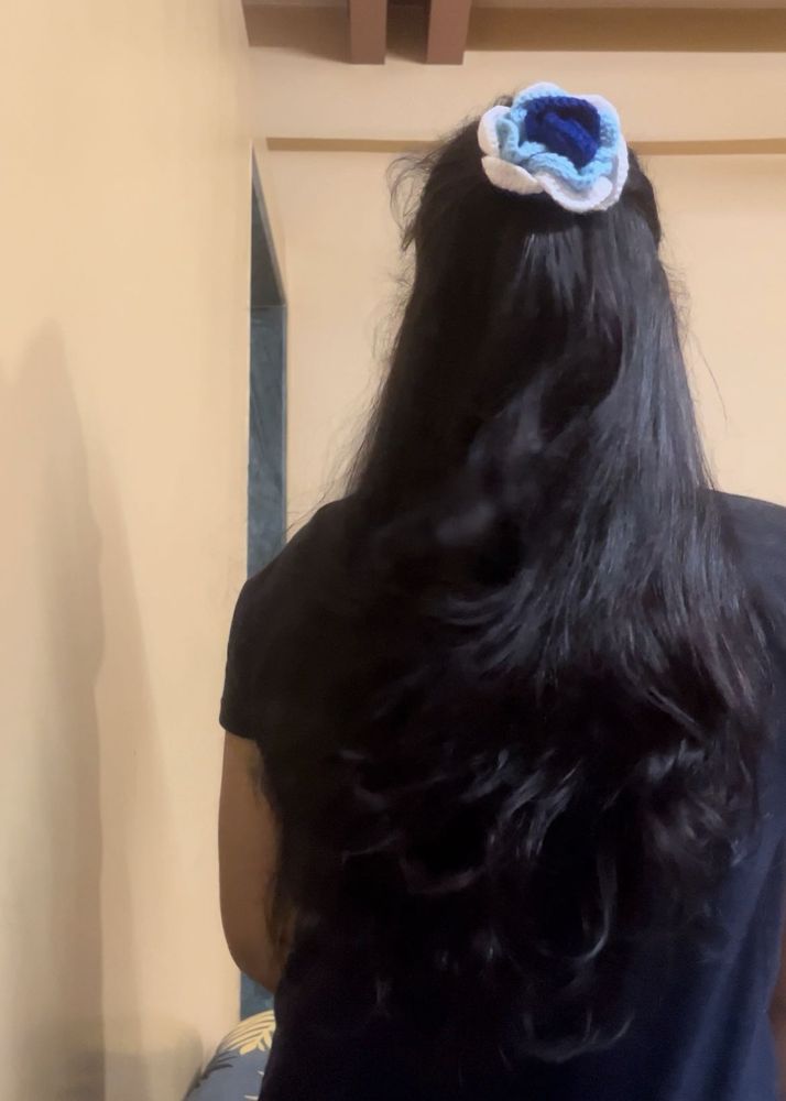 Blue Crochet rose pattern hair clip