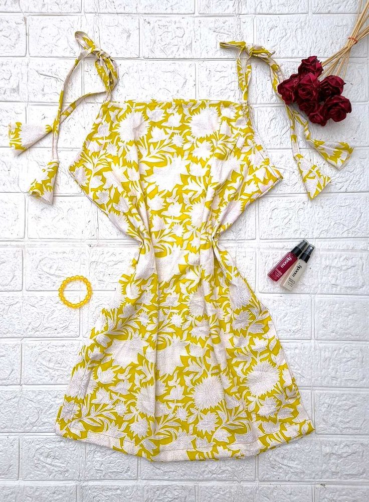 Strapped Short Kurti 🫶🏻💛