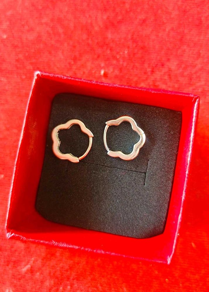 925 Heavy Cute Flower Earrings With Hallmark