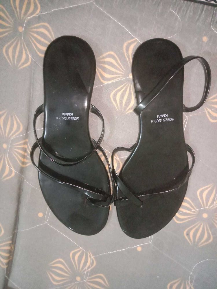 Black Thong Sandals