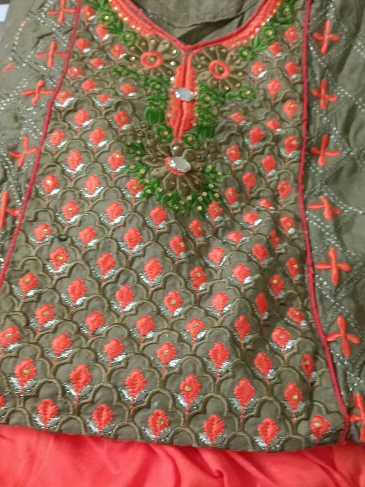 Embroidered Kurta Set