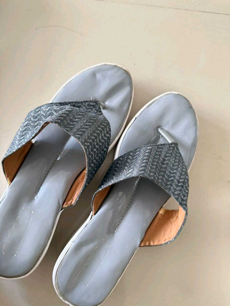Gray Thong Sandals - Size 7