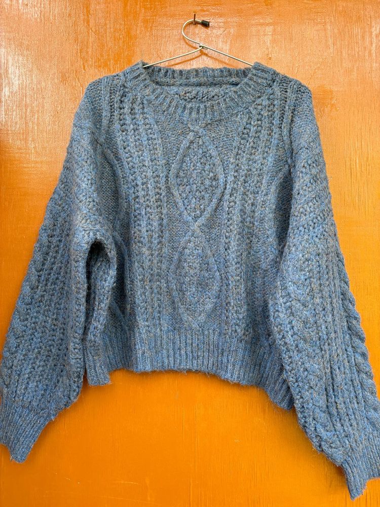 Blue Cropped Sweater With Yellow Threads