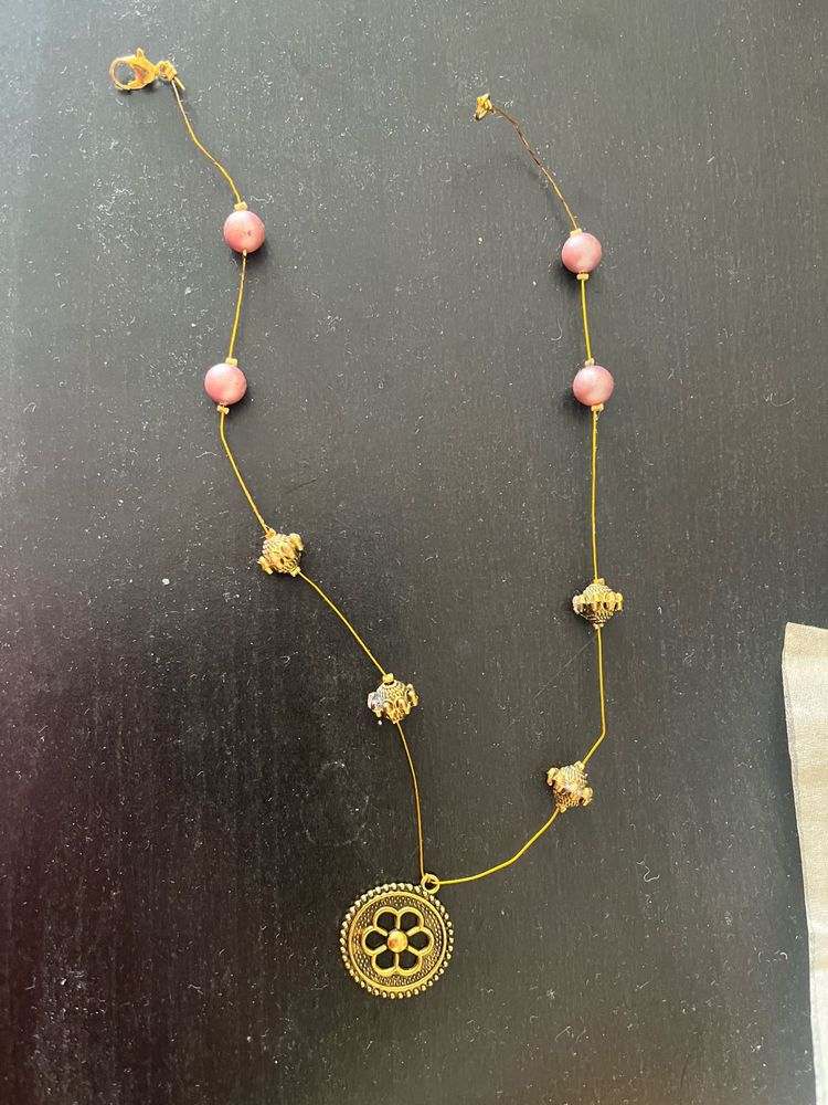 Pink Bead &amp; Gold Tone Flower Pendant Necklace