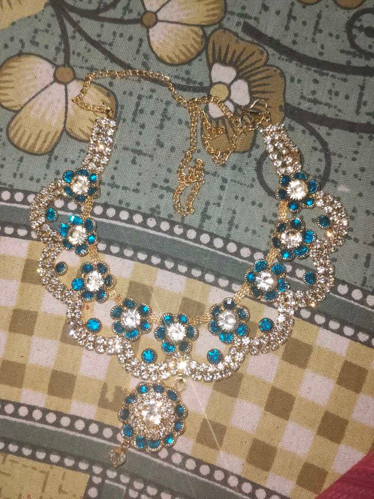 Elegant Necklace Set