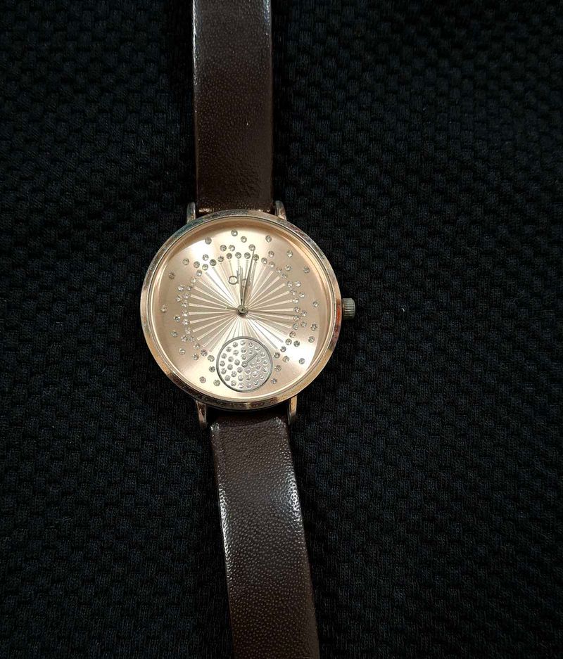 Dressberry Rose Gold Watch