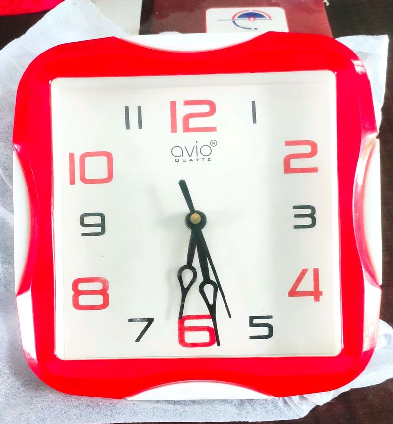 Avio Wall Clock