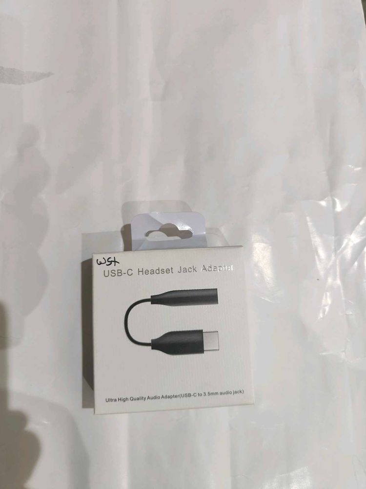 Type-C to 3.5mm connector