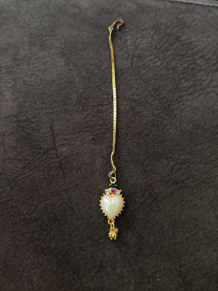 Gold Heart Pearl Maang Tikka
