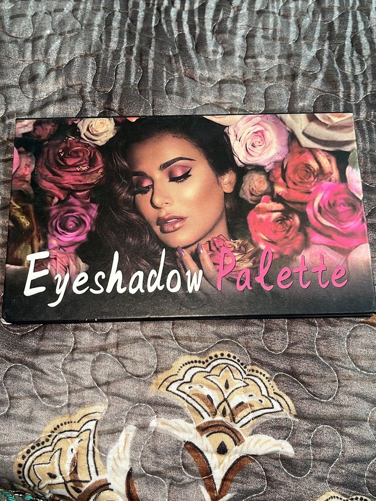 BEAUTIFUL SHADES EYE SHADOW PALETTE