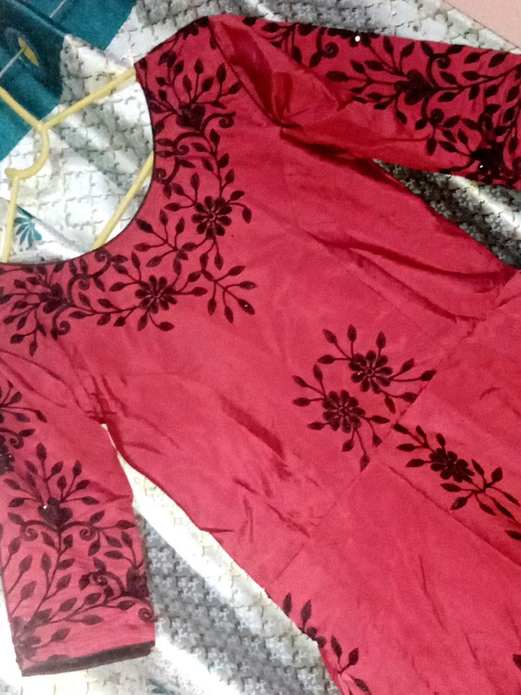 Elegant Pink Embroidered Dress