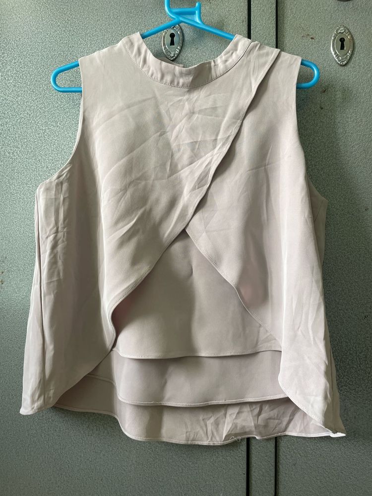 Sleeveless Layered Top