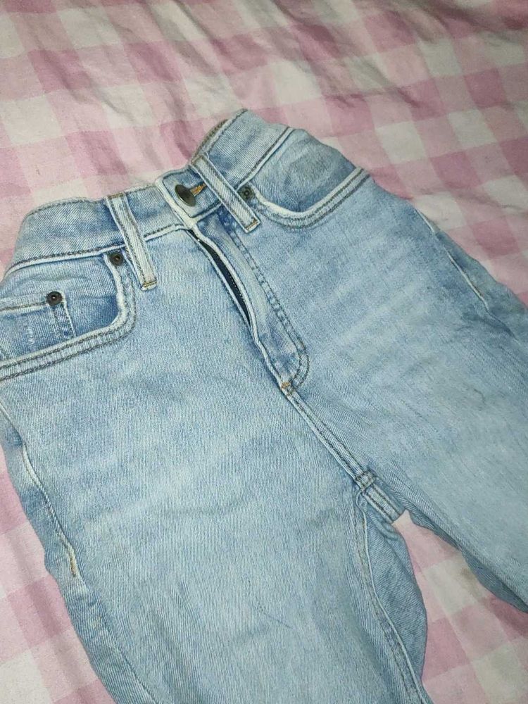 Blue Ripped Jeans🤌🏻👖🤍