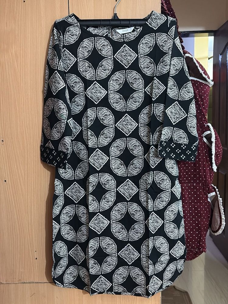 Patterned Black Kurta