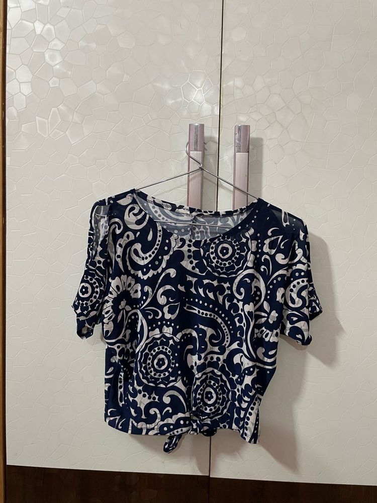 Blue Top shoulder cuts