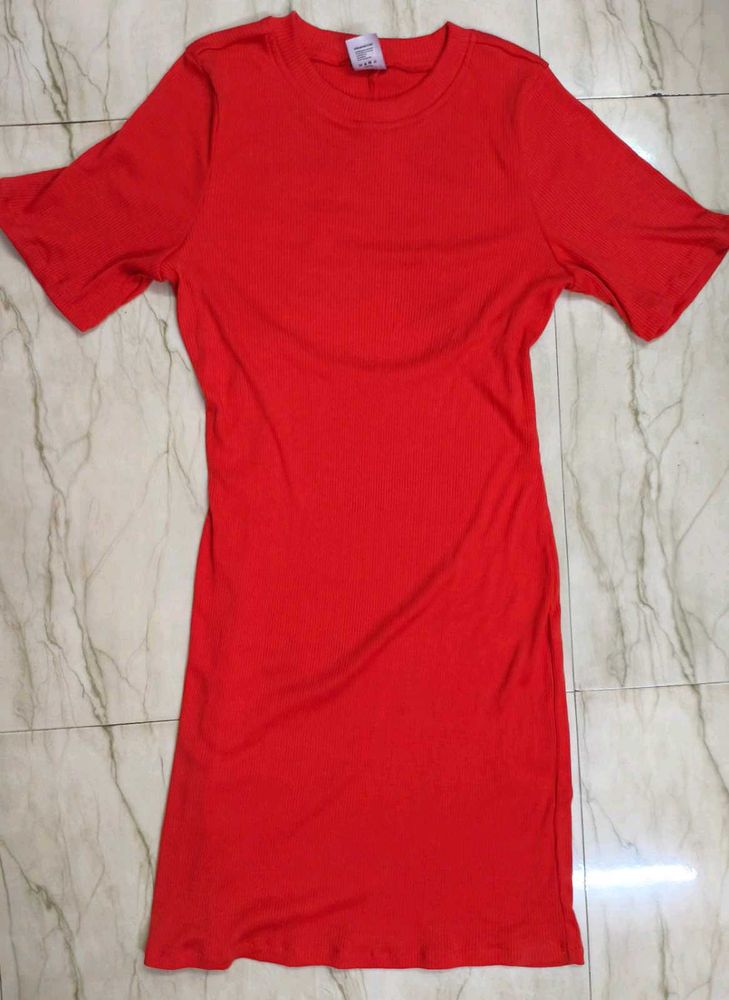 Red Ribbed Knit T-Shirt Dress