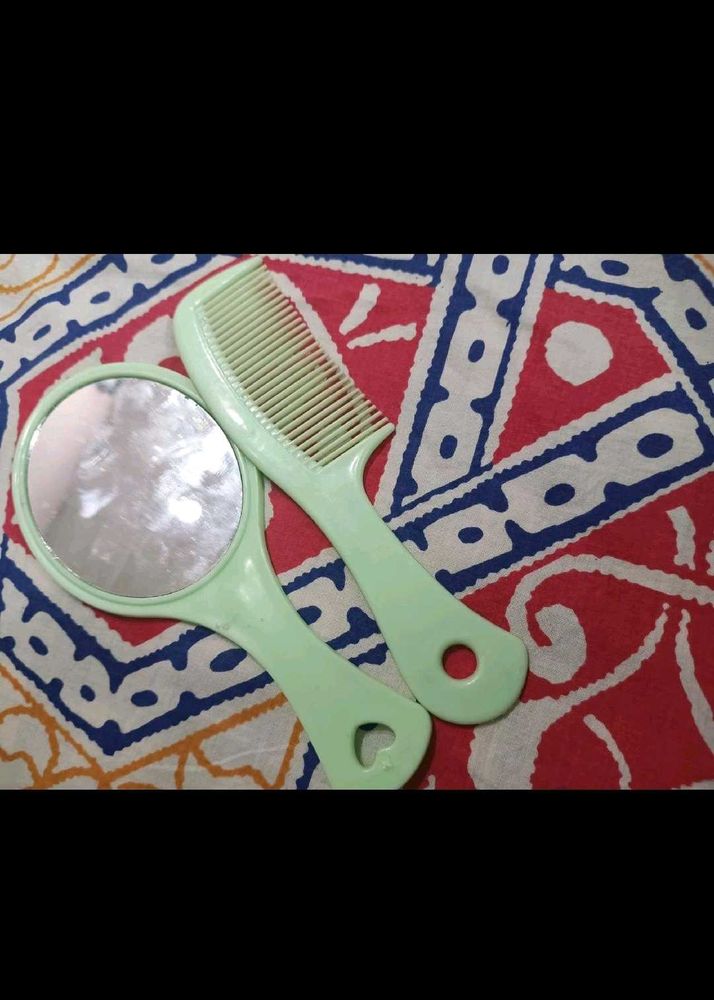 Hello Kitty Comb And Mirror