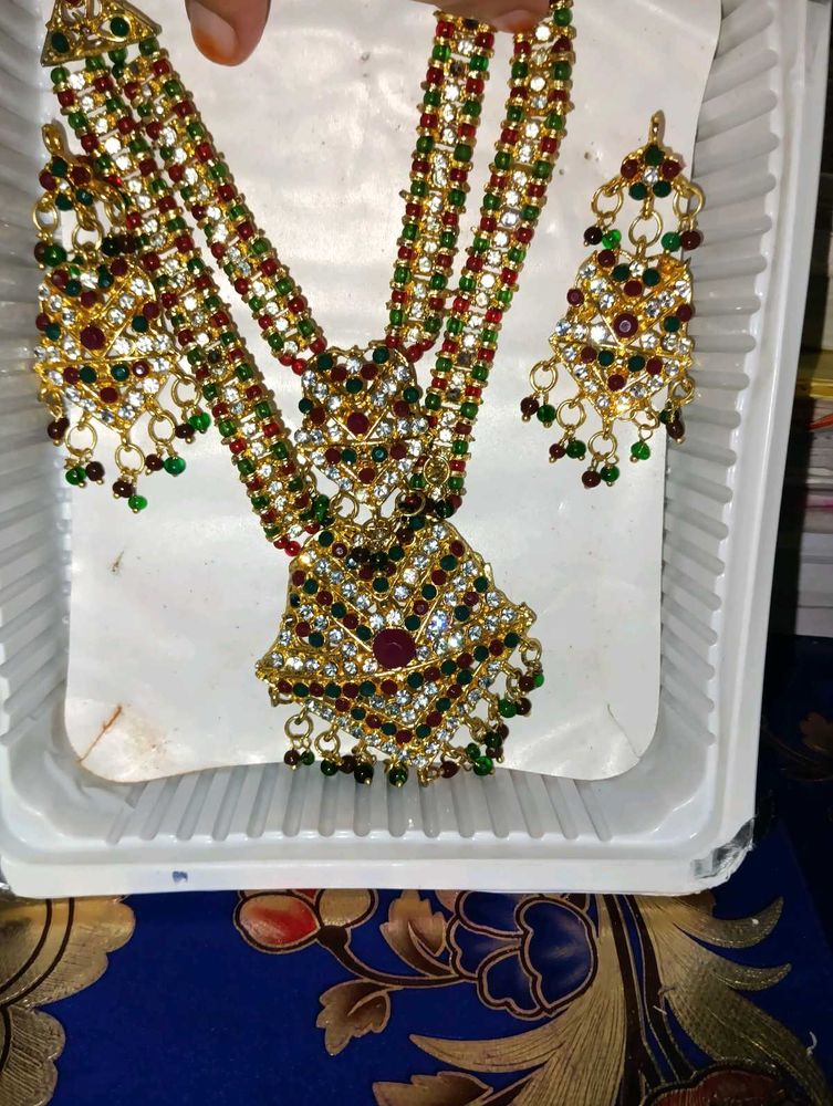 Beautiful Necklace With EarRings