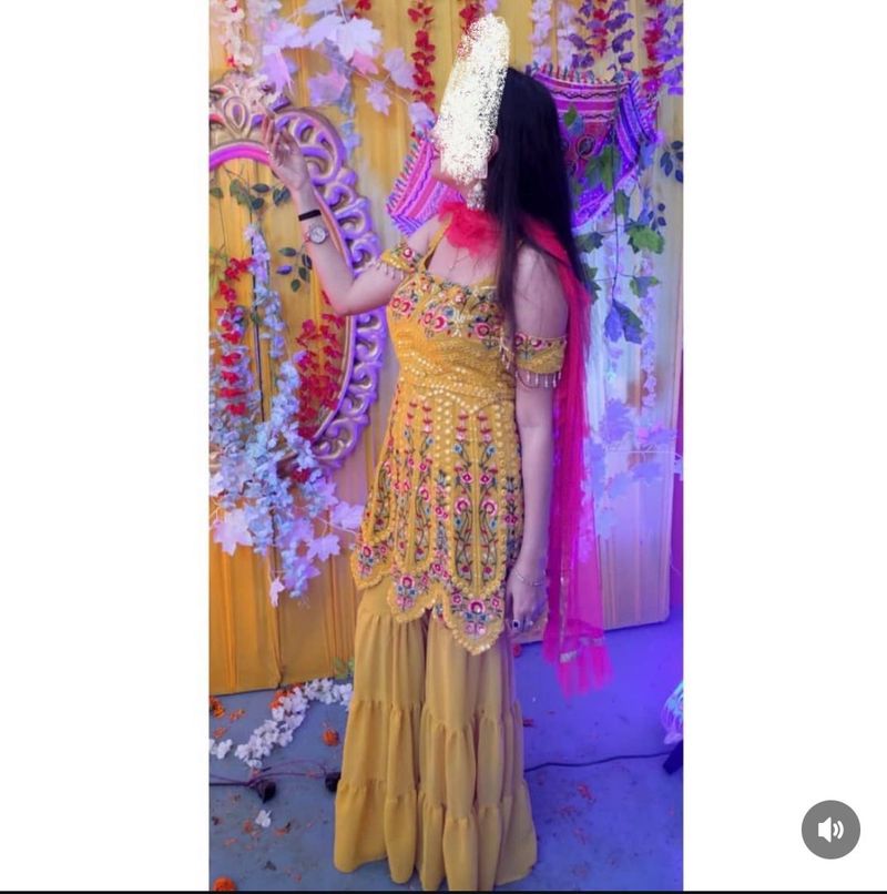 Only one time wore - Yellow Embroidered Kurta Set