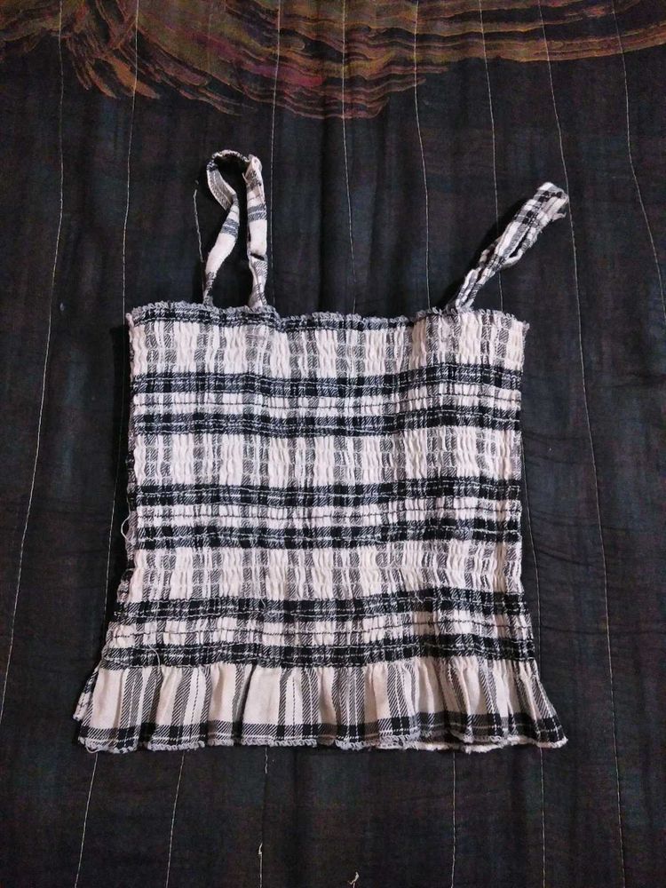 ✨Plaid Crop Top✨