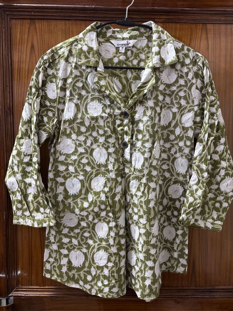 Green &amp; White Floral Print Shirt