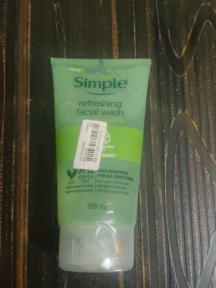 Simple Refreshing Facial Wash