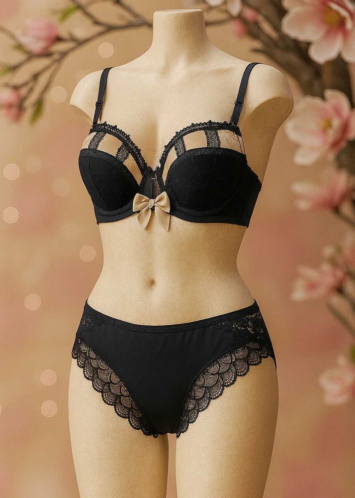 Lace Bra &amp; Panty Set
