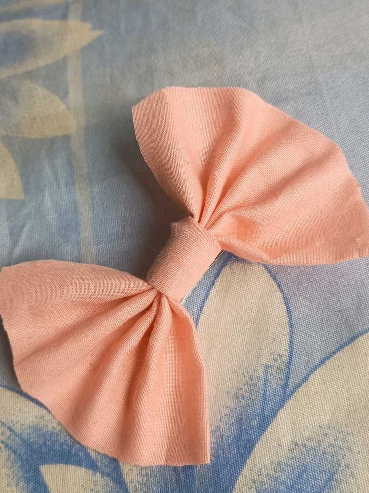 Hair bow