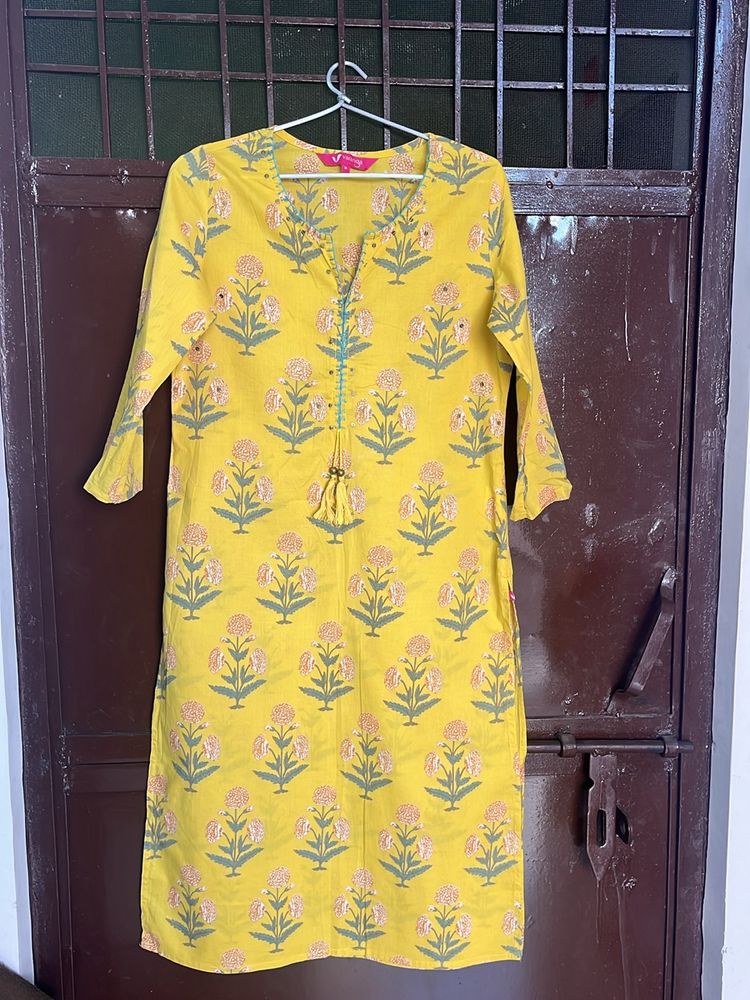 Varanga Yellow Printed Sequined Kurti