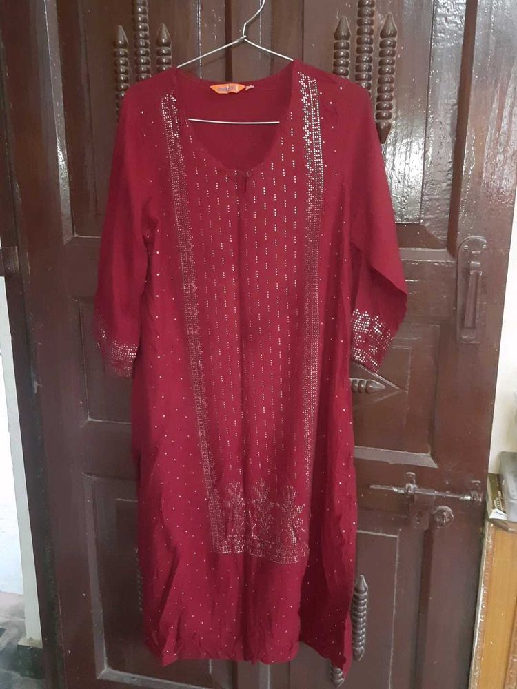 Elegant Maroon Rangriti Kurta