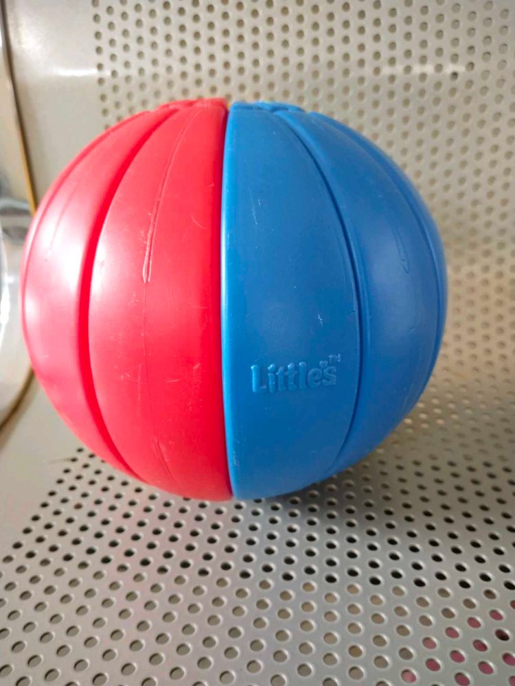 Littles Red &amp; Blue educational Ball