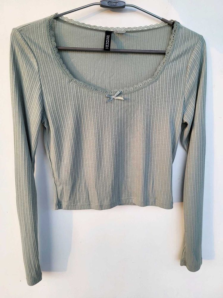 H&amp;M Sage Green Lace Detail Crop Top/Size-S