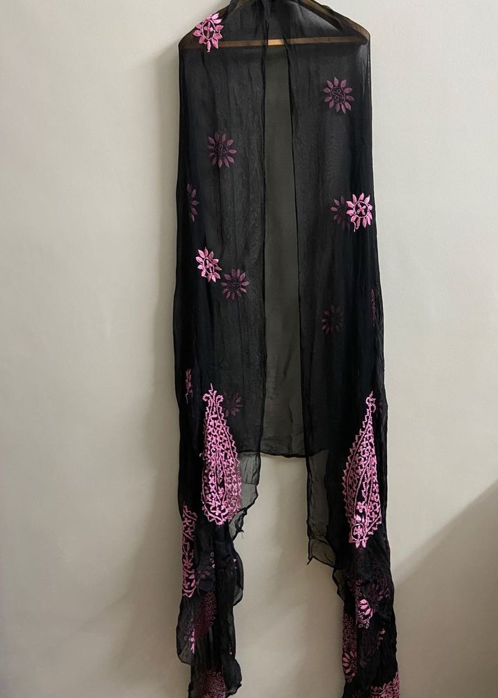 chikankari Pakistani dupatta
